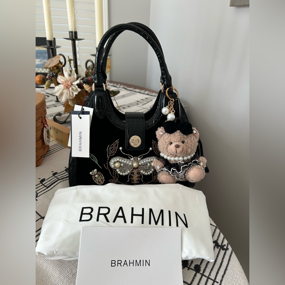 NWT BRAHMIN ADRIAN BLACK ATTENBOROUGH LITTLE BLACK PURSE